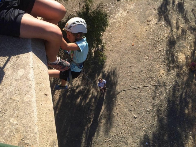 Rapel infantil desde puente en Cordoba